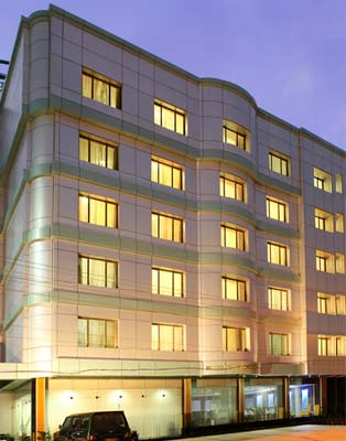 Hotel Dunes Cochin Four Star In Hotels The Dunes Continental
